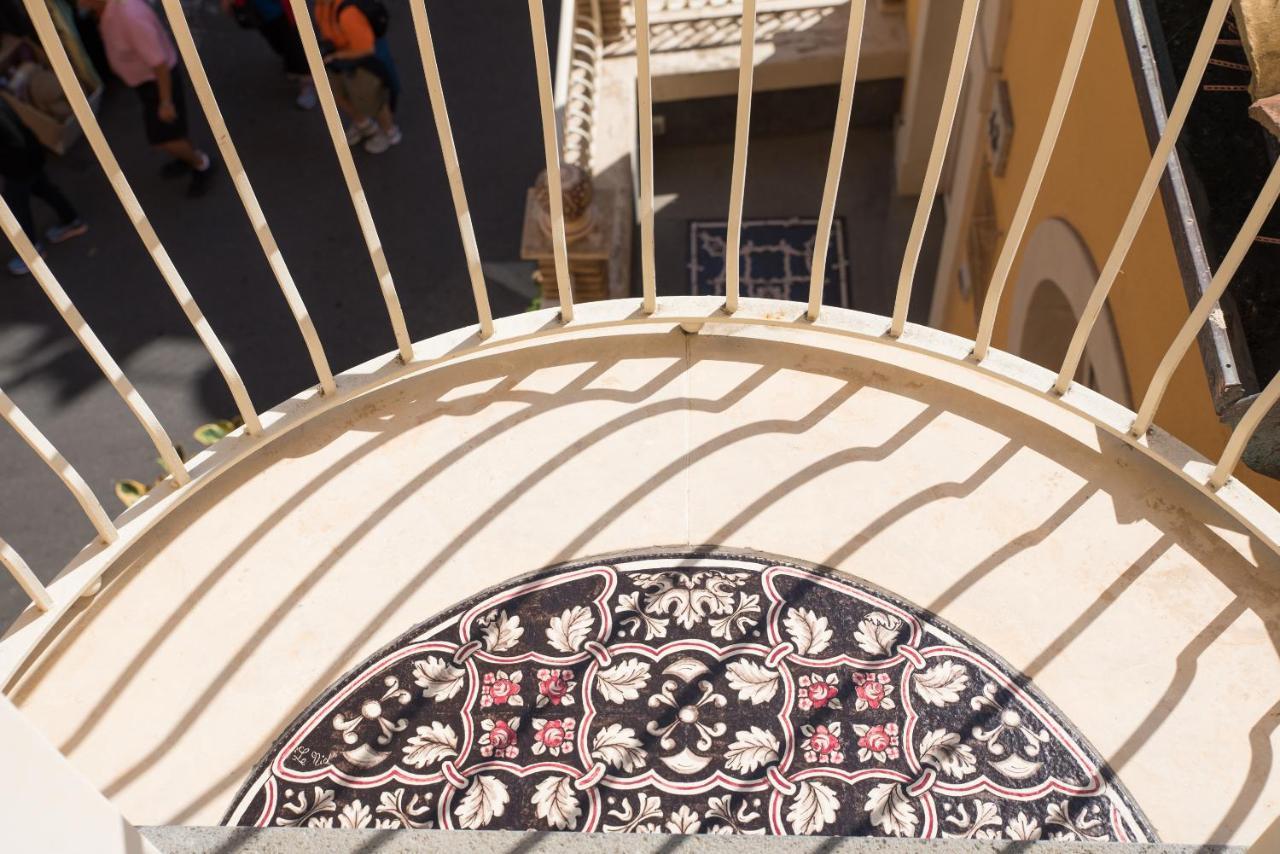 Casa Turrisi Bed & Breakfast Taormina Exterior photo